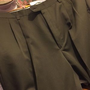 Haggar Black Label Tailored, Pleated  Pants